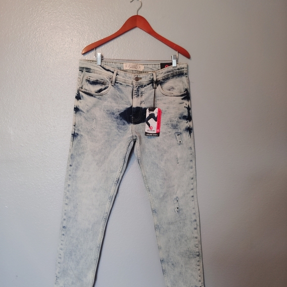 Akademiks Jeanius Denim Distressed Jeans size 36X30 - Picture 15 of 16